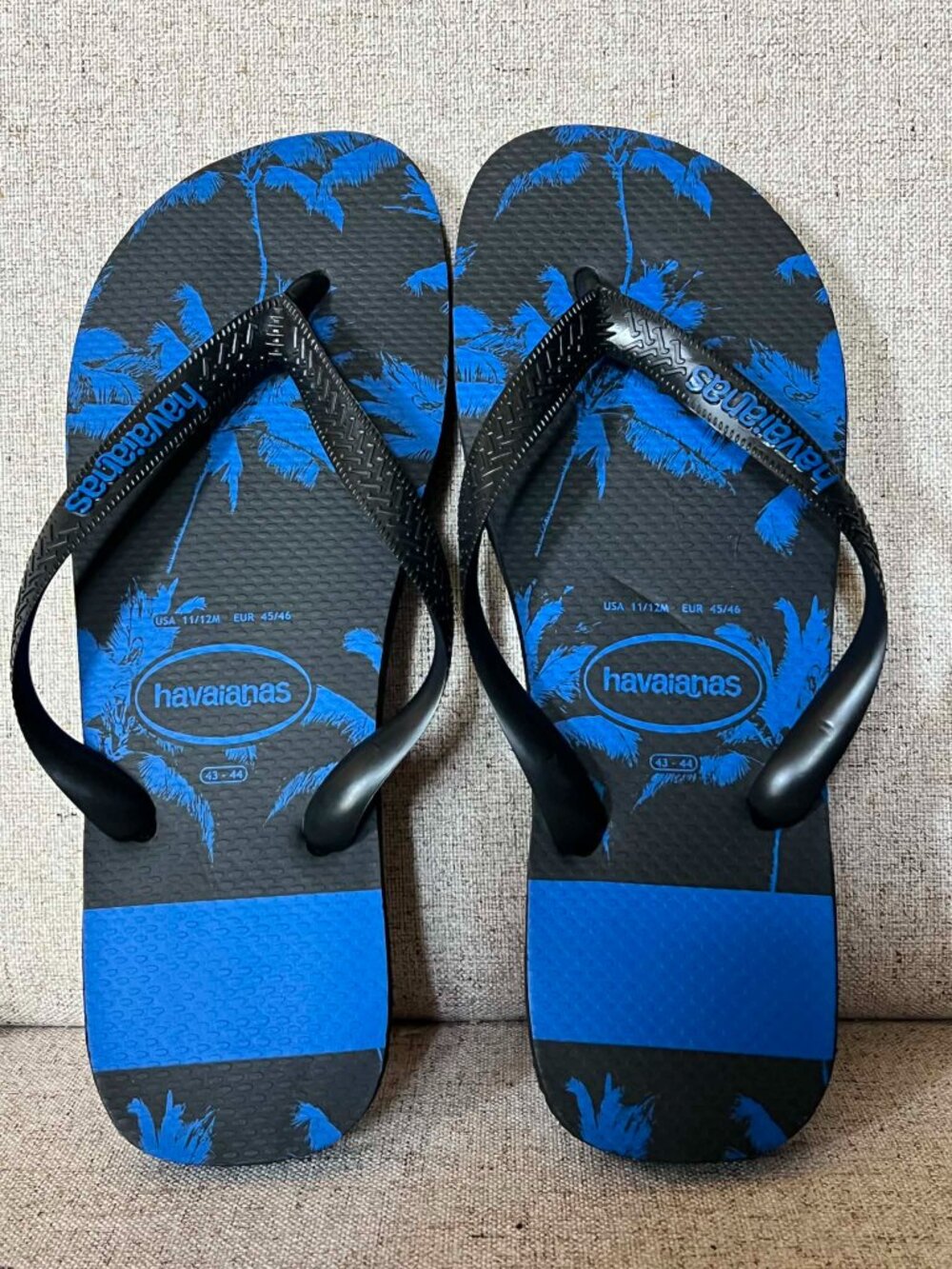 Havaianas Aloha Palm Tree Flip-FlopsBlack/Blue M 11/12